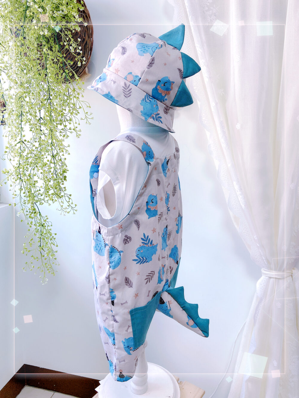 20250523_101623176_iOS 多款恐龍吊帶褲