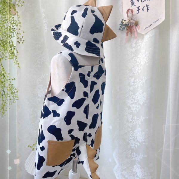 乳牛恐龍吊帶褲